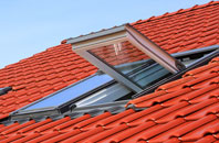Strichen roof window